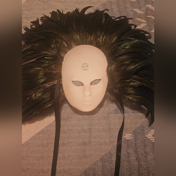 Venice Volto Feather Mask Rooster Golden Black Purple - Venetian Mask Luxury 137 - Picture 4 of 5